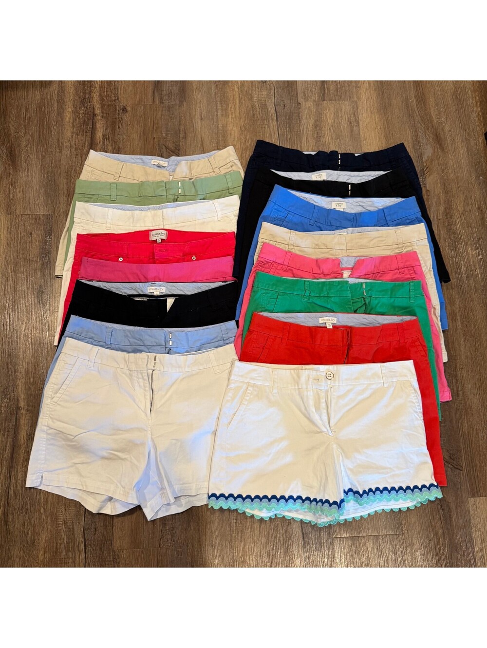 Crown & Ivy Women's 15 PAIRS Mixed Solid Color Shorts Bundle Lot All Size 12
